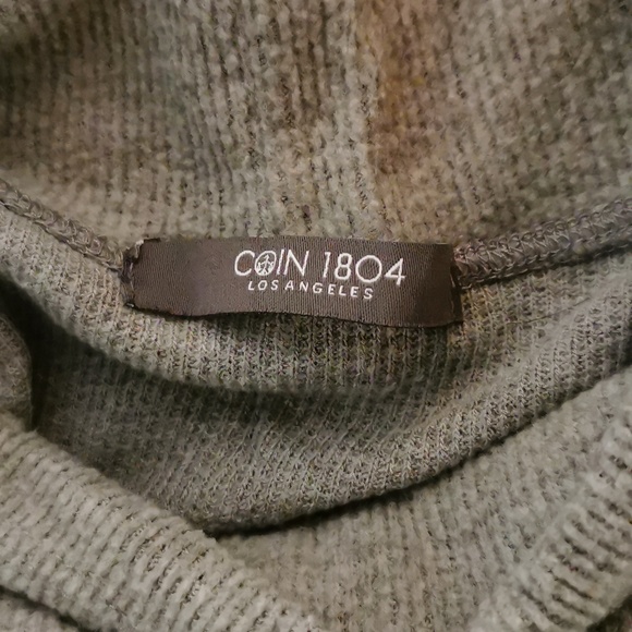 Soft grey cowal neck sweater with short sleeves and side details - Picture 4 of 5